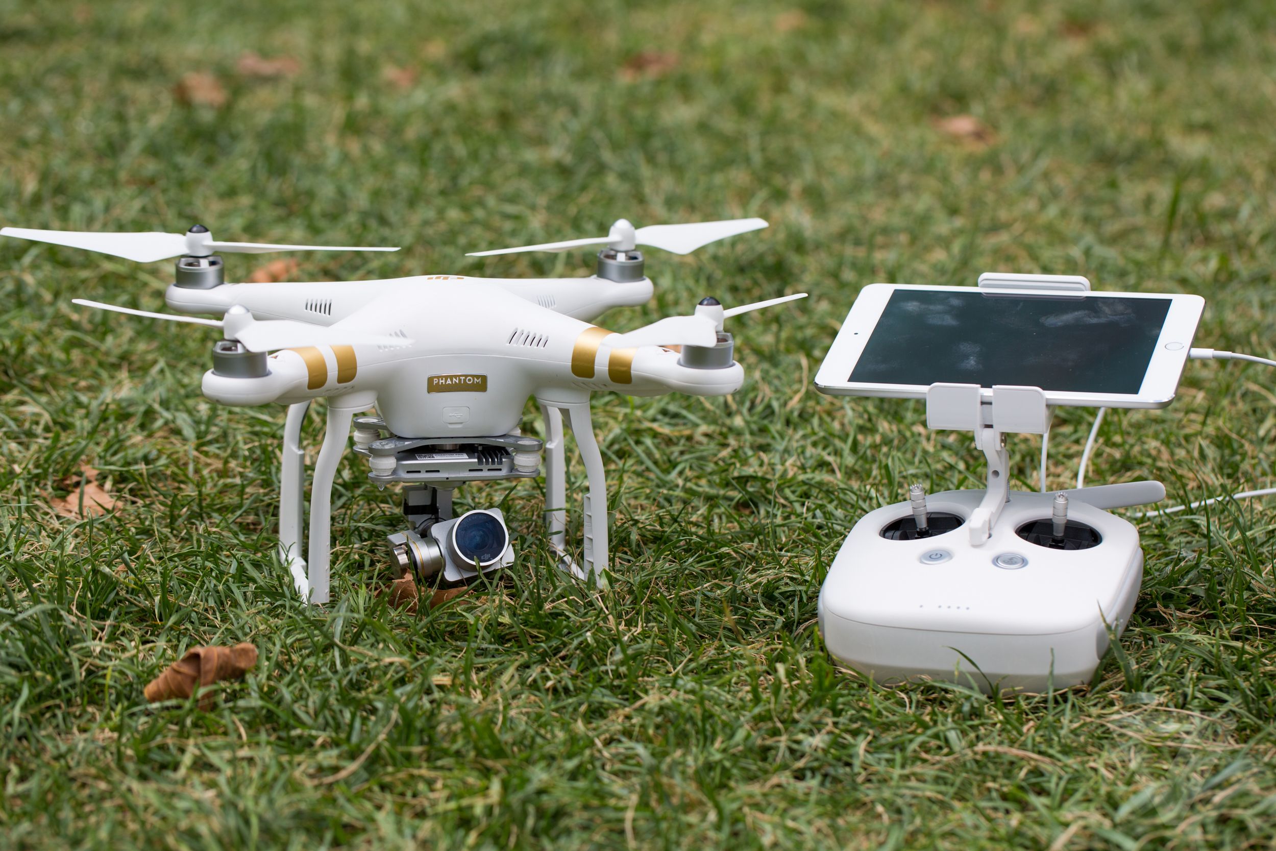 Rent the DJI Phantom Camera - Get Rental Costs from Video Production